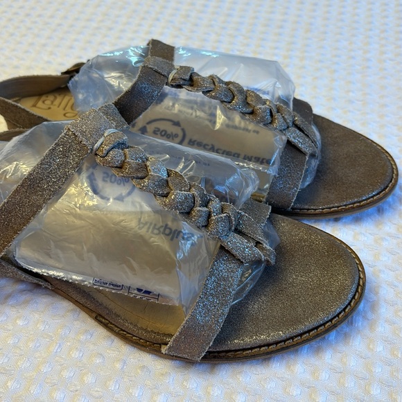 ANTHROPOLOGIE LATIGO Dreamy 8.5 Leather Flat Sandals Neutral Metallic Taupe Gray - Picture 10 of 16